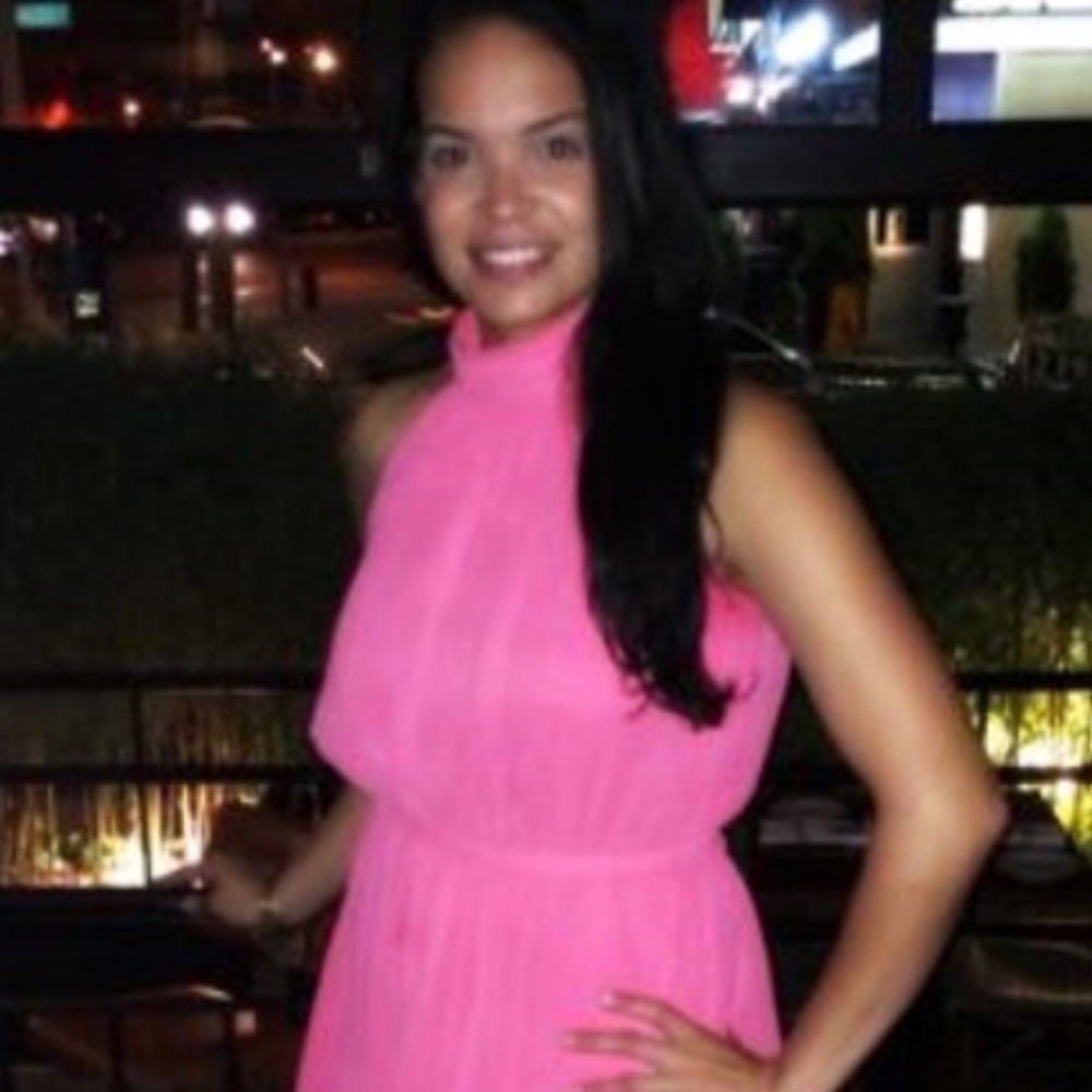 Meet your Posher, Jennifer - Picture 1 of 1
